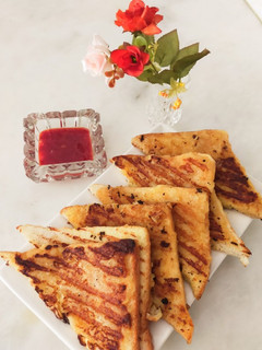 A picture of Potato french toast.