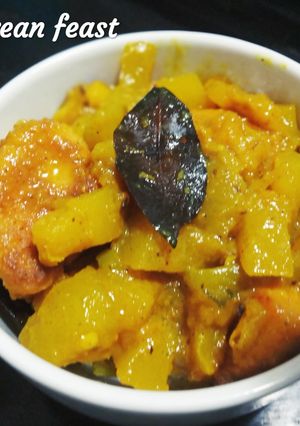 A picture of Pepe daal r borar torkari/ Papaya daal fritter sabji.