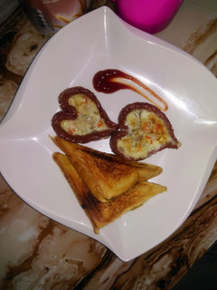 A picture of Eggs in Sausage.
