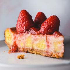 A picture of My Summertime Baked Strawberry Cheesecake.