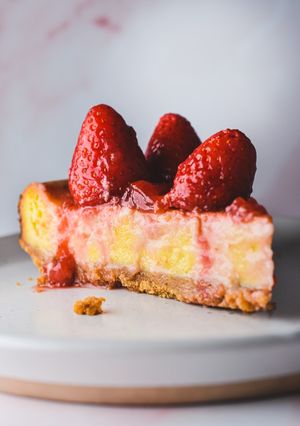 A picture of My Summertime Baked Strawberry Cheesecake.