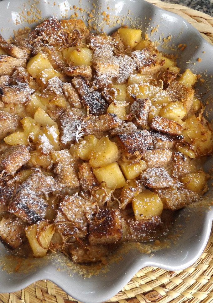Una foto de Äppelpudding – Pudin sueco de manzana