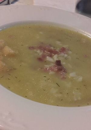 Una foto de Sopa de arroz súper fácil