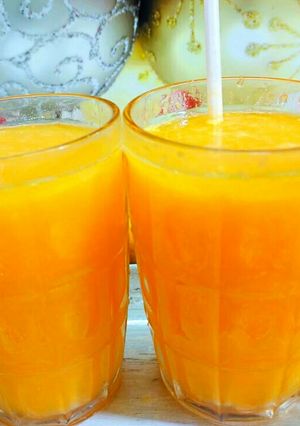 नारंगी जूस (narangi juice recipe in Hindi) रेसिपी मुख्य फोटो