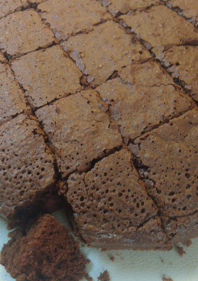 Una foto de Brownie de chocolate. Muy fácil, muy rápido y muy sabroso 🤤