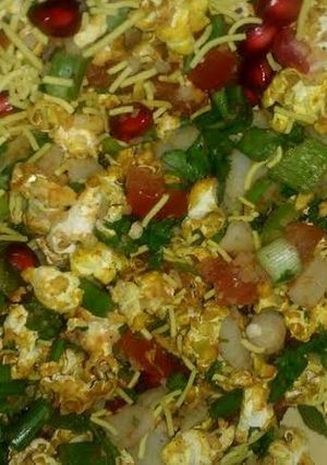 A picture of Popcorn chaat(bhel).
