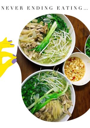 A picture of Chicken Pho.