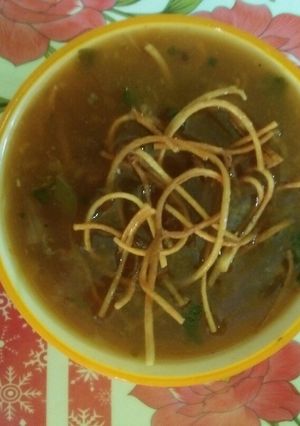 मन चाउ सूप (Manchow soup recipe in Hindi) रेसिपी मुख्य फोटो