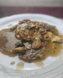 Pechuga de pollo en salsa de champiñones