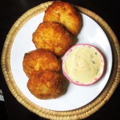 A picture of Potato crouquettes.