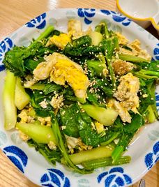 trứng vịt xào tỏi