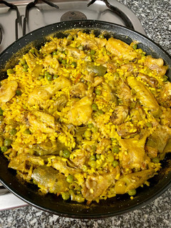 Una foto de Paella de carne fácil 🤪