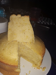 A picture of Lemon Cake.