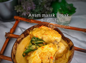 Gambar Ayam masak lemak cili padi