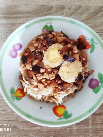 Langkah Mudah untuk Menyiapkan Resep  Nasi tim ayam kecap jamur sederhana yang Bikin Ngiler, Bisa Manjain Lidah