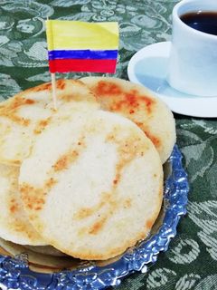 Una foto de Arepas 100% colombianas