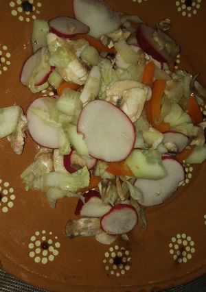 Una foto de Ensalada mediterránea 🍄🍄
