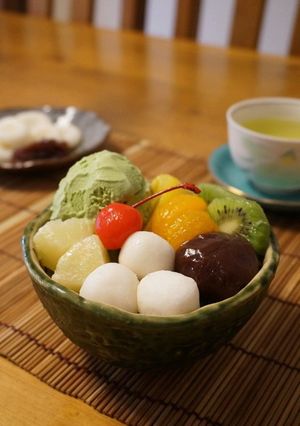 A picture of Matcha Ice Cream and Shiratama Fruit Anmitsu.