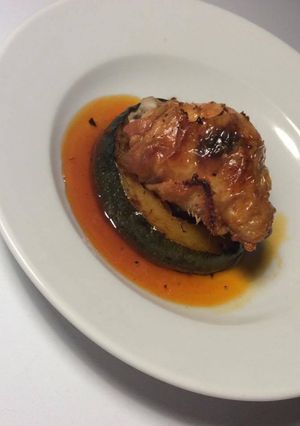 Une photo de Poulet au chorizo et steak de courgette