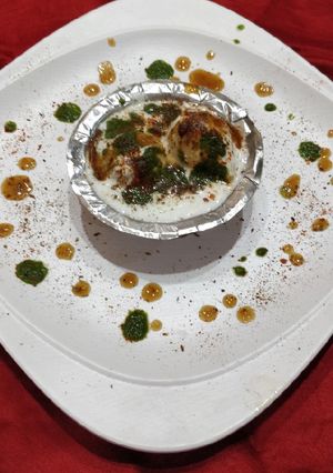 A picture of Dahi Vada.