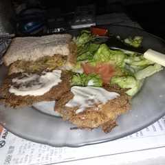 A picture of Hamburguesas vegetarianas 🌶️🥕🍠🧅🥒🥬🫑🥔🧄.