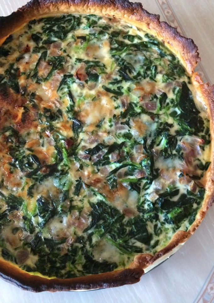 Una foto de Quiché de espinacas y queso de cabra