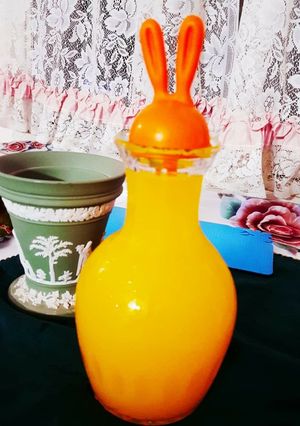 A picture of Fresh orange juice.
