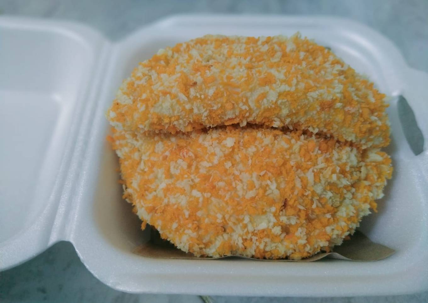 Cireng isi ayam suwir