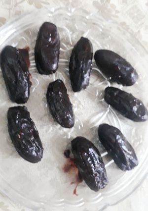 A picture of Chocolate dates.