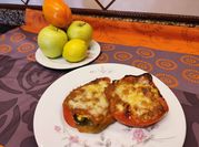 Una foto de pimiento rojo relleno