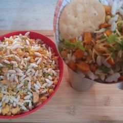 A picture of Sukha bhel.