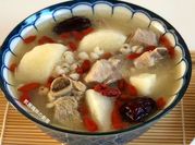 A picture of pork rib soup