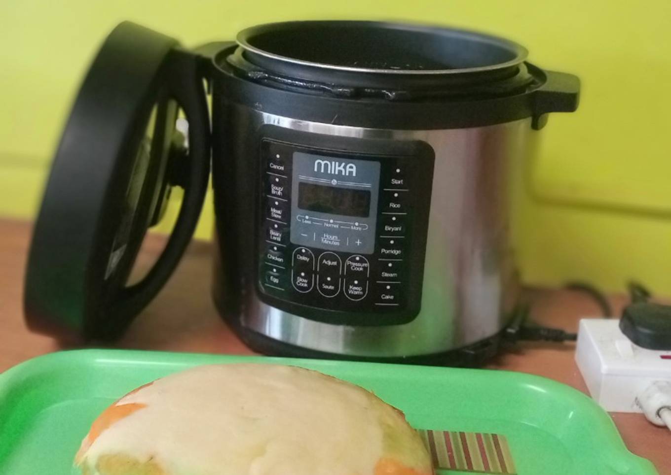 Cake - made using an Electric pressure cooker (EPC)