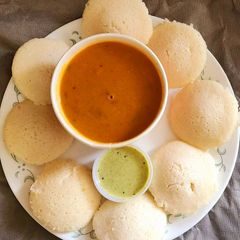 A picture of Farali idli with sambhar (samak rice).
