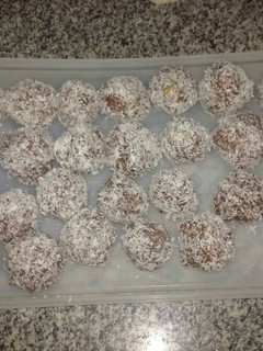 Una foto de Trufas de chocolate con nuez