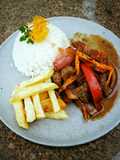 Lomo saltado