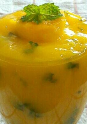 A picture of Aam pudina lassi.