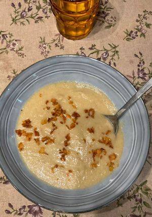 Una foto de Crema de champiñones y calabacín