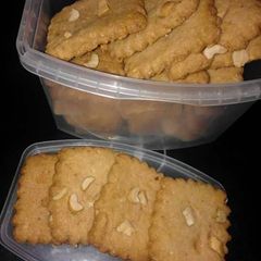 A picture of Kaju biscuit.