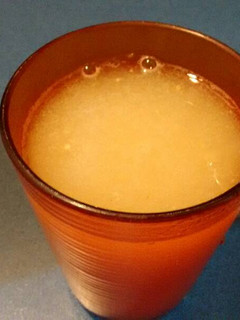 Una foto de Agua fresca de guayaba. ॐ