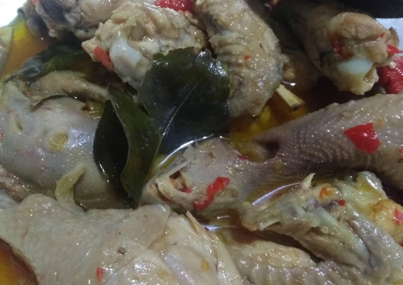 Balado ayam kuah emuahhh..👍😀