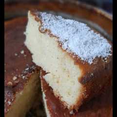 Una foto de Bizcochuelo casero de dulce de leche y coco