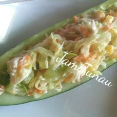 A picture of Cucumber boat.