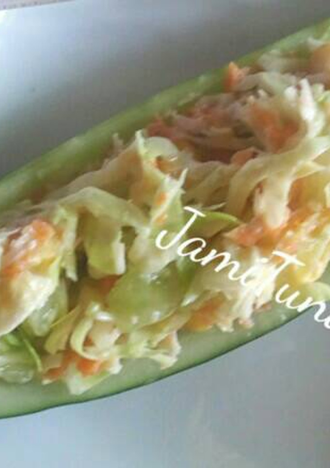 A picture of Cucumber boat.