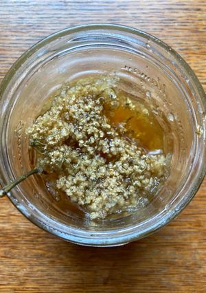 A picture of Elderflower honey 🍯.