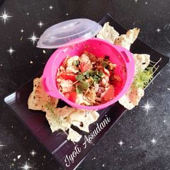 A picture of Papad churi.