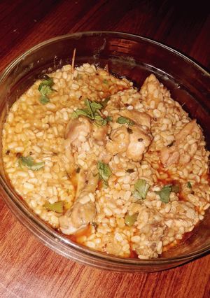 A picture of Maash ki daal chicken.