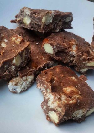 Una foto de Turrón fit y fácil para fin de año para sacar todos los antojos!