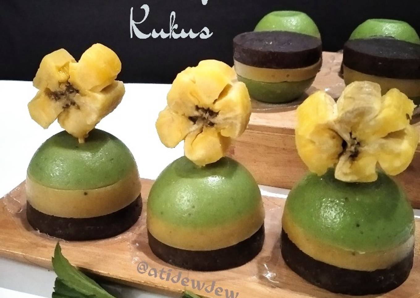 *Kue Pisang Kukus*
