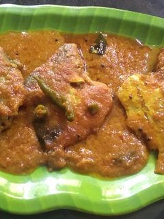 পমফ্রেট মাছের দোপেঁয়াজা(pomfret macher dopeyaja recipe in Bengali) রেসিপির প্রধান ছবি